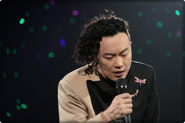 陈奕迅怎么评价薛之谦 同样是歌手中的段子手