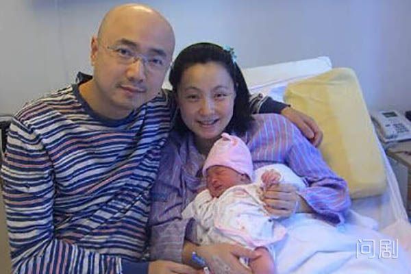 陶虹徐峥二胎女儿照片引关注 两人一共几个孩